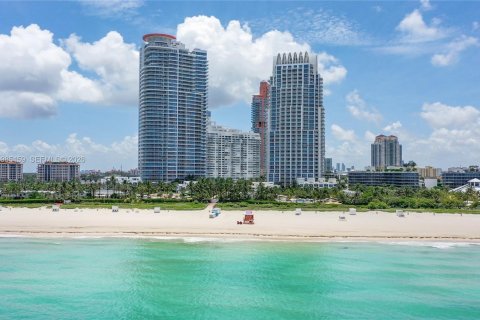 Condo in Miami Beach, Florida, 2 bedrooms  № 2047530 - photo 25