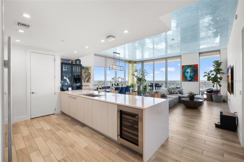 Copropriété à vendre à Tampa, Floride: 3 chambres, 220.09 m2 № 2195482 - photo 11