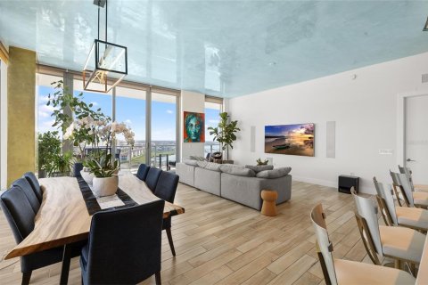 Copropriété à vendre à Tampa, Floride: 3 chambres, 220.09 m2 № 2195482 - photo 24