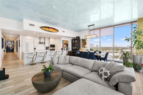 Copropriété à vendre à Tampa, Floride: 3 chambres, 220.09 m2 № 2195482 - photo 13
