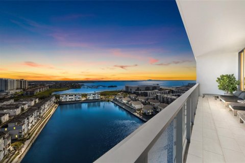 Condo à Tampa, Floride, 3 chambres № 2195482