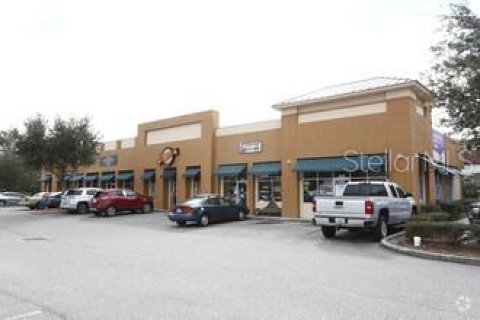 Propiedad comercial en alquiler en Spring Hill, Florida, 861.85 m2 № 1580458 - foto 1