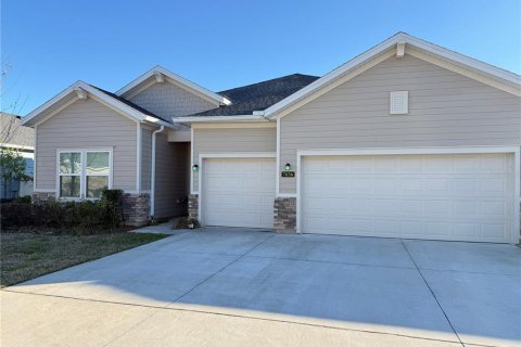 Casa en Ocala, Florida 4 dormitorios, 212.93 m2 № 2139543