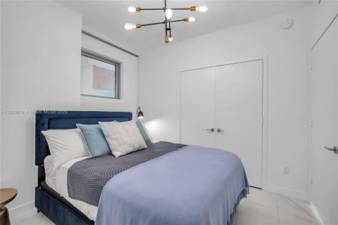 Condominio en venta en Miami, Florida, 2 dormitorios, 84.73 m2 № 1937585 - foto 16