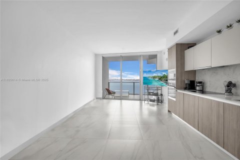 Condominio en venta en Miami, Florida, 2 dormitorios, 84.73 m2 № 1937585 - foto 8
