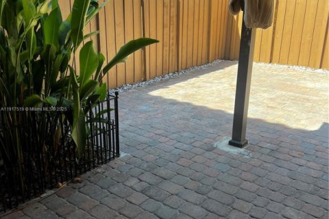 Adosado en venta en Homestead, Florida, 3 dormitorios, 153.29 m2 № 1975924 - foto 21