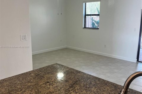 Adosado en venta en Homestead, Florida, 3 dormitorios, 153.29 m2 № 1975924 - foto 13