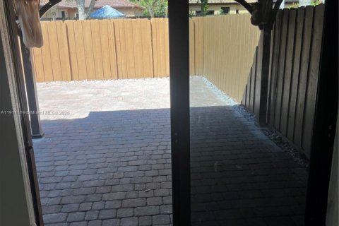Adosado en venta en Homestead, Florida, 3 dormitorios, 153.29 m2 № 1975924 - foto 20