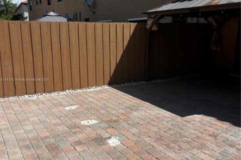 Adosado en venta en Homestead, Florida, 3 dormitorios, 153.29 m2 № 1975924 - foto 25