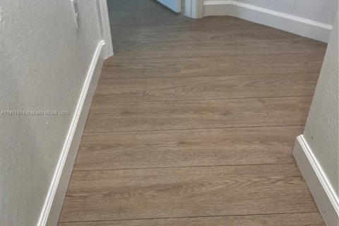 Adosado en venta en Homestead, Florida, 3 dormitorios, 153.29 m2 № 1975924 - foto 28