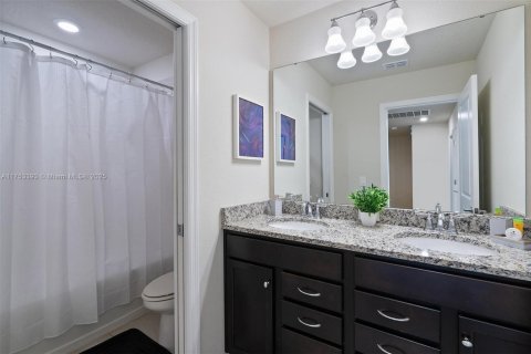 Adosado en venta en Davenport, Florida, 5 dormitorios № 1992141 - foto 27