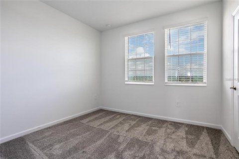 House in Kissimmee, Florida 3 bedrooms, 167.41 sq.m. № 2201034 - photo 16