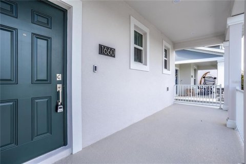 House in Kissimmee, Florida 3 bedrooms, 167.41 sq.m. № 2201034 - photo 2