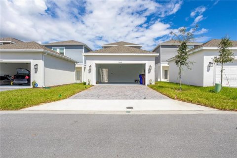 House in Kissimmee, Florida 3 bedrooms, 167.41 sq.m. № 2201034 - photo 21