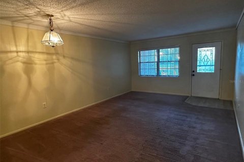 Appartement à louer à Eustis, Floride: 2 chambres, 111.48 m2 № 2406804 - photo 4