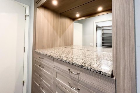 House in Sarasota, Florida 3 bedrooms, 295.15 sq.m. № 1657005 - photo 14