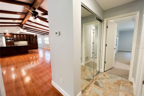 House in Sarasota, Florida 3 bedrooms, 295.15 sq.m. № 1657005 - photo 11