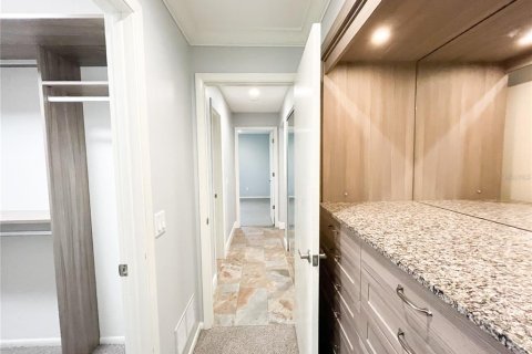 House in Sarasota, Florida 3 bedrooms, 295.15 sq.m. № 1657005 - photo 20