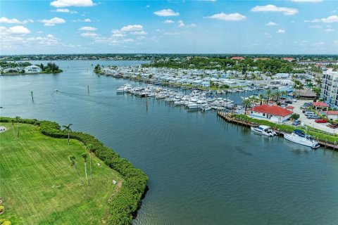 Copropriété à vendre à Venice, Floride: 2 chambres, 101.17 m2 № 2195997 - photo 2