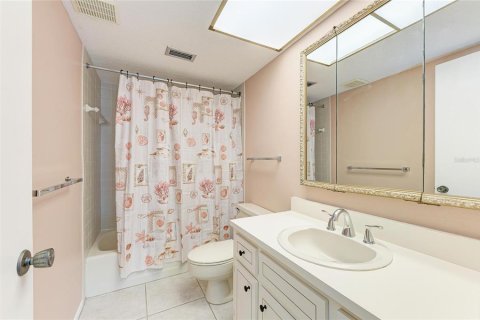 Copropriété à vendre à Venice, Floride: 2 chambres, 101.17 m2 № 2195997 - photo 24