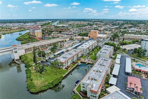 Condo à Venice, Floride, 2 chambres  № 2195997