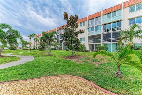 Copropriété à vendre à Venice, Floride: 2 chambres, 101.17 m2 № 2195997 - photo 4