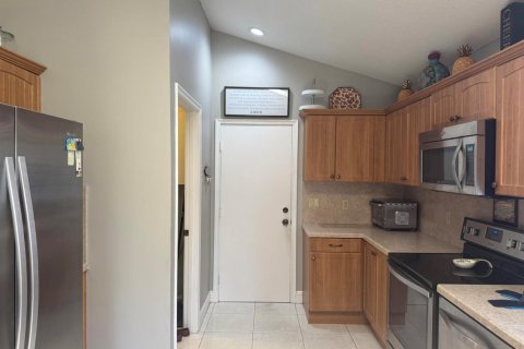 House in Boynton Beach, Florida 3 bedrooms, 160.54 sq.m. № 2187433 - photo 11