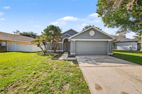 House in Orlando, Florida 3 bedrooms, 158.96 sq.m. № 2109587