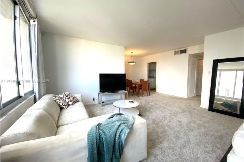 Condo in Miami Beach, Florida  № 1973691 - photo 6