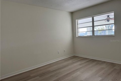 Condo in Crystal River, Florida, 2 bedrooms  № 2093995 - photo 10
