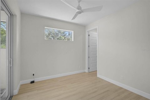 Casa en venta en Port Charlotte, Florida, 3 dormitorios, 211.45 m2 № 2106263 - foto 28