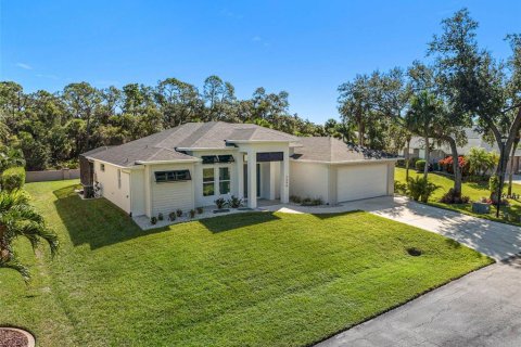 Casa en venta en Port Charlotte, Florida, 3 dormitorios, 211.45 m2 № 2106263 - foto 10