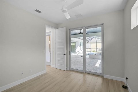 Casa en venta en Port Charlotte, Florida, 3 dormitorios, 211.45 m2 № 2106263 - foto 29