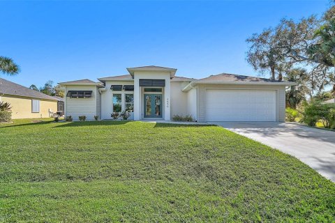 Casa en venta en Port Charlotte, Florida, 3 dormitorios, 211.45 m2 № 2106263 - foto 2