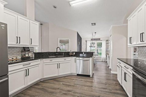 Villa ou maison à vendre à Ocala, Floride: 4 chambres, 182.65 m2 № 1884128 - photo 13