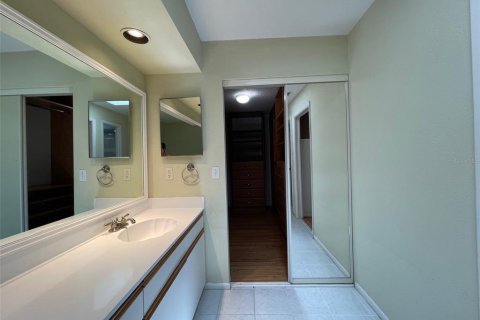House in Orlando, Florida 4 bedrooms, 209.49 sq.m. № 1725522 - photo 14