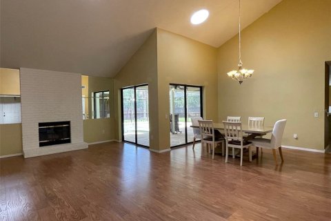 House in Orlando, Florida 4 bedrooms, 209.49 sq.m. № 1725522 - photo 6