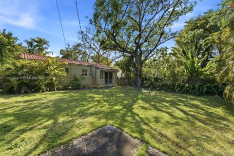 Casa en venta en Miami, Florida, 3 dormitorios, 107.86 m2 № 2048313 - foto 5