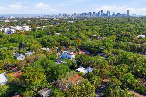 Casa en venta en Miami, Florida, 3 dormitorios, 107.86 m2 № 2048313 - foto 9