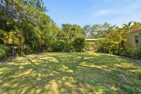 Casa en venta en Miami, Florida, 3 dormitorios, 107.86 m2 № 2048313 - foto 6