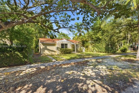 Casa en venta en Miami, Florida, 3 dormitorios, 107.86 m2 № 2048313 - foto 3