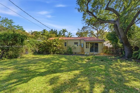 Casa en venta en Miami, Florida, 3 dormitorios, 107.86 m2 № 2048313 - foto 4