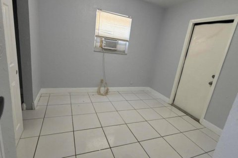 Appartement à louer à Dania Beach, Floride: 2 chambres, 217.39 m2 № 2175824 - photo 5