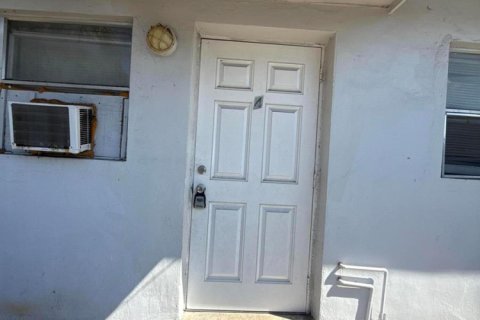 Appartement à louer à Dania Beach, Floride: 2 chambres, 217.39 m2 № 2175824 - photo 4