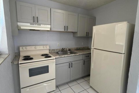 Appartement à louer à Dania Beach, Floride: 2 chambres, 217.39 m2 № 2175824 - photo 6