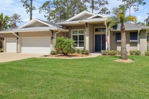 House in Palm Coast, Florida 3 bedrooms, 194.17 sq.m. № 1774703 - photo 1