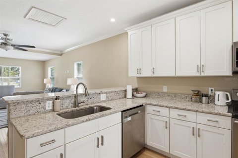 Villa ou maison à vendre à Saint Petersburg, Floride: 2 chambres, 92.9 m2 № 2429096 - photo 15