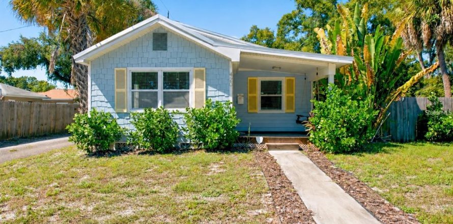 Villa ou maison à Saint Petersburg, Floride 2 chambres, 92.9 m2 № 2429096