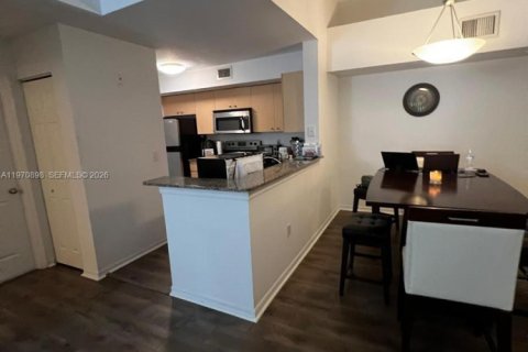 Купить кондоминиум в Мирамар, Флорида 2 спальни, 100.33м2, № 2032882 - фото 8