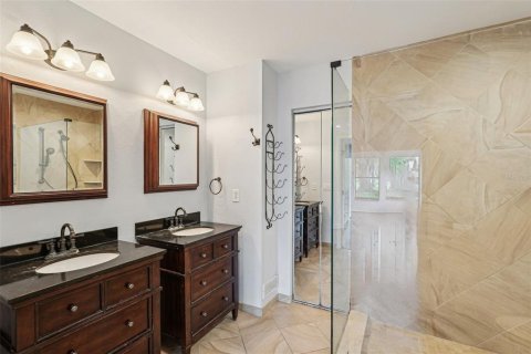 Condo in Sarasota, Florida, 2 bedrooms  № 1759740 - photo 27